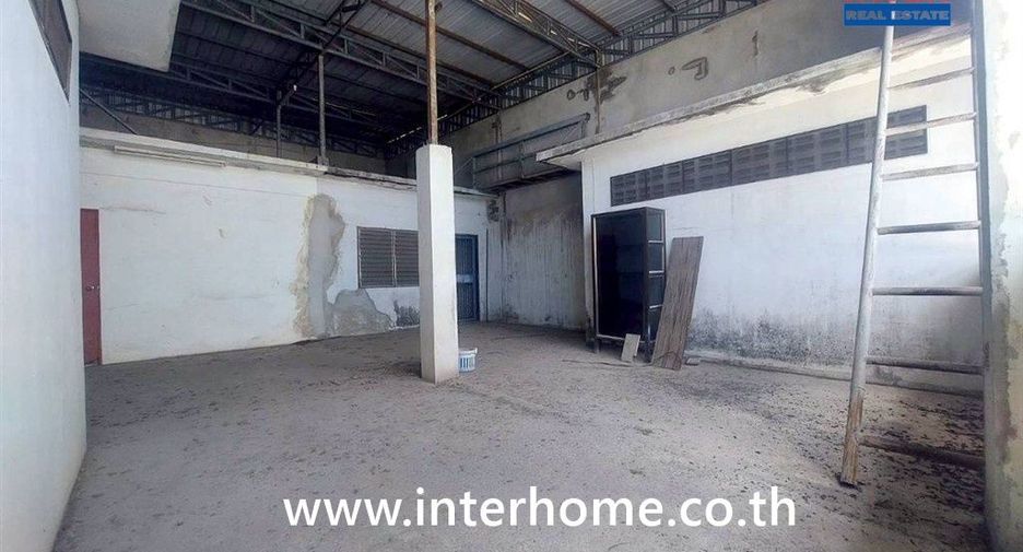Local comercial en venta de 3 habitaciones en Bang Phli, Samut Prakan