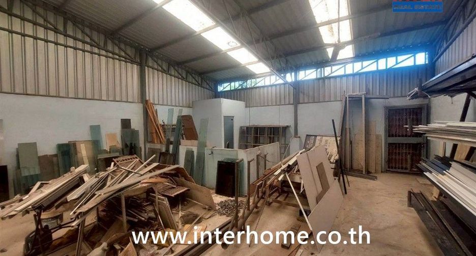 Local comercial en venta de 3 habitaciones en Bang Phli, Samut Prakan