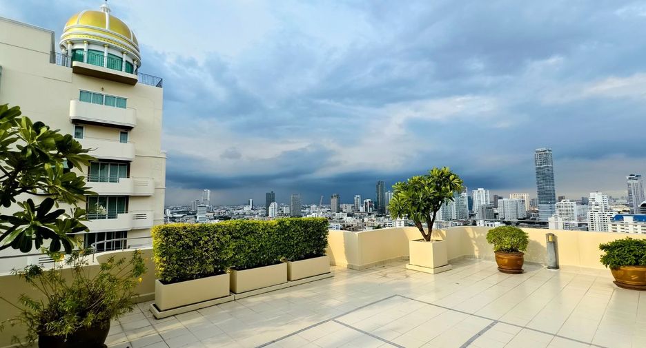 À louer 4 chambres condo à Watthana, Bangkok