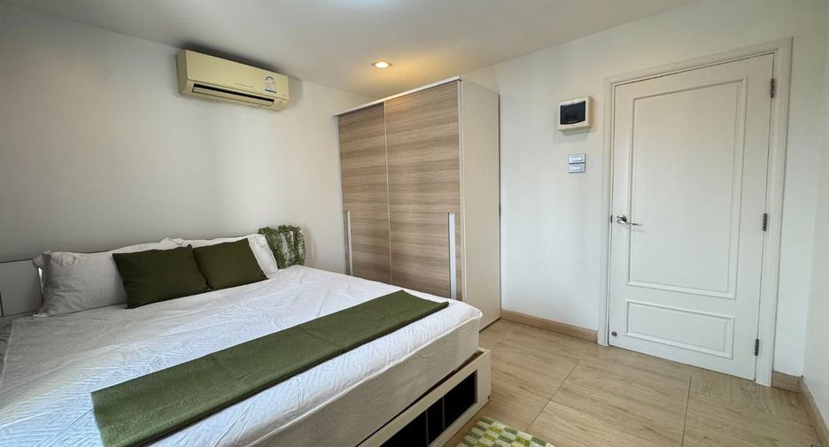 Wohnung zur Miete mit 3 Zimmer in Huai Khwang, Bangkok