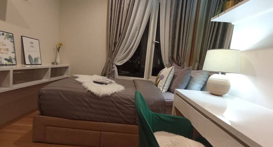 For rent 2 bedrooms condo in Khlong Toei, Bangkok