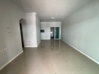 For sale 2 bedrooms townhouse in Bang Khae, Bangkok