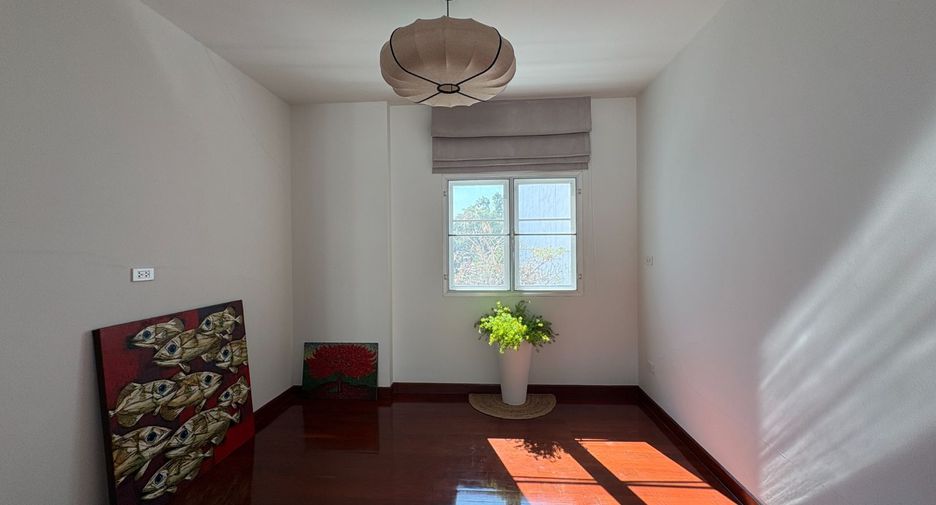 出租 和 出售 3 卧室 独立屋 在 Suan Luang, 曼谷