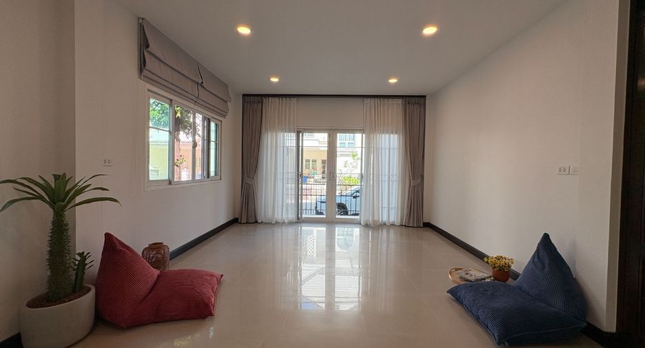 出租 和 出售 3 卧室 独立屋 在 Suan Luang, 曼谷