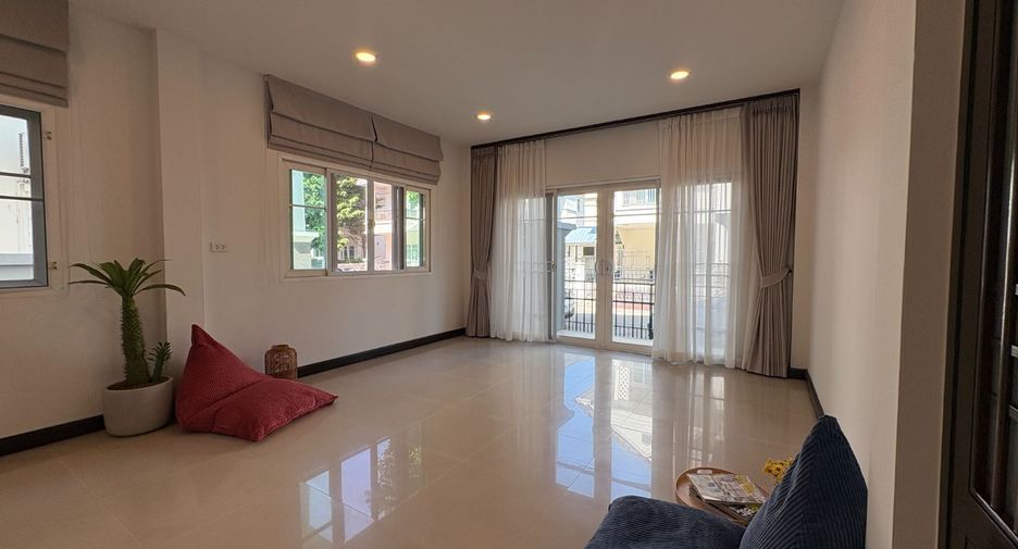 出租 和 出售 3 卧室 独立屋 在 Suan Luang, 曼谷
