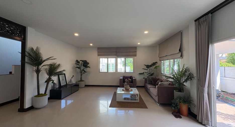 出租 和 出售 3 卧室 独立屋 在 Suan Luang, 曼谷
