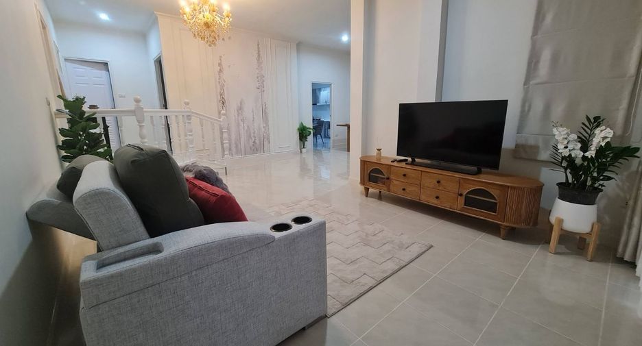 For rent 3 bedrooms house in Mueang Phuket, Phuket