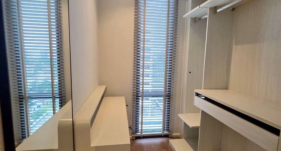 Wohnung zur Miete mit 2 Zimmer in Pathum Wan, Bangkok