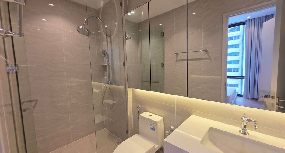 Wohnung zur Miete mit 2 Zimmer in Pathum Wan, Bangkok