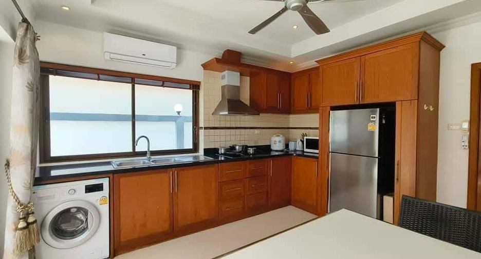 For rent 3 bedrooms villa in Jomtien, Pattaya