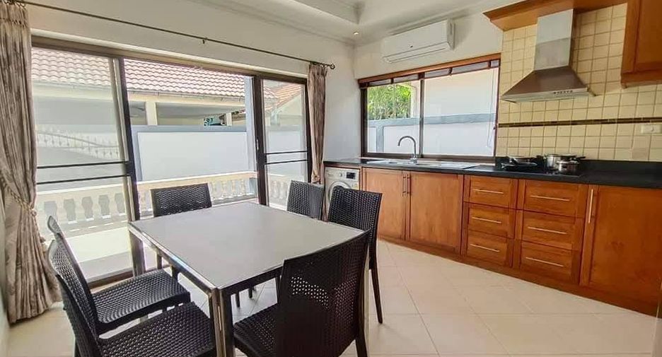 For rent 3 bedrooms villa in Jomtien, Pattaya