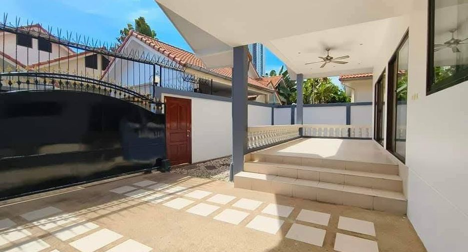 For rent 3 bedrooms villa in Jomtien, Pattaya
