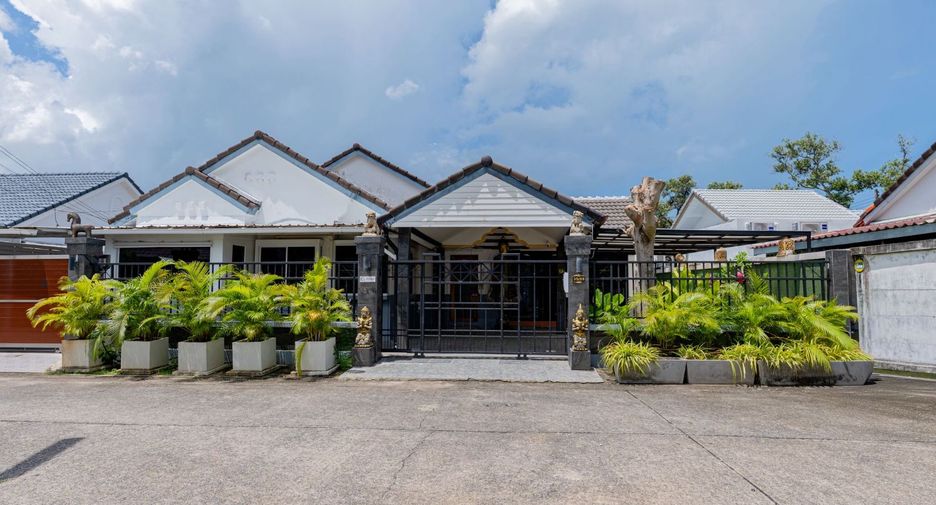 For rent 3 bedrooms house in Mueang Phuket, Phuket