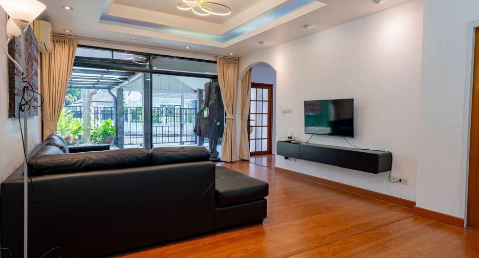 For rent 3 bedrooms house in Mueang Phuket, Phuket
