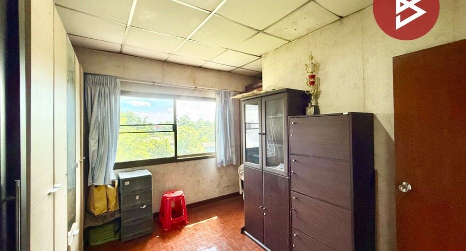 Casa adosada en venta de 2 habitaciones en Pak Kret, Nonthaburi