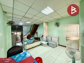 Casa adosada en venta de 2 habitaciones en Pak Kret, Nonthaburi