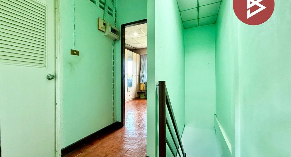 Casa adosada en venta de 2 habitaciones en Pak Kret, Nonthaburi