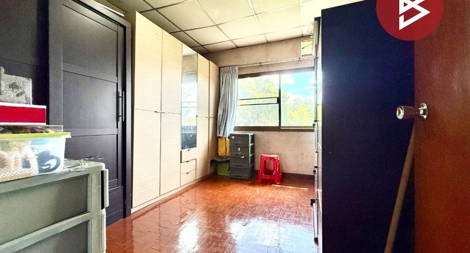 Casa adosada en venta de 2 habitaciones en Pak Kret, Nonthaburi