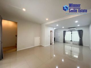 For rent 4 bedrooms townhouse in Bang Phli, Samut Prakan