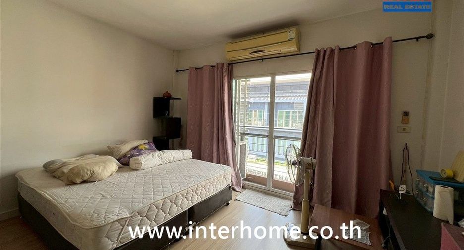 Reihenhaus zum Kauf mit 3 Zimmer in Min Buri, Bangkok