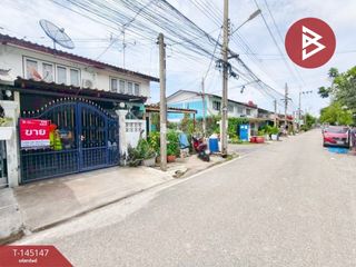 For sale 2 bedrooms townhouse in Mueang Samut Prakan, Samut Prakan