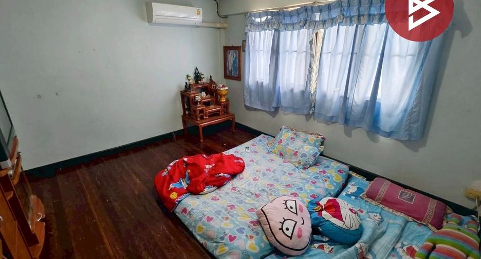 For sale 2 bedrooms townhouse in Mueang Samut Prakan, Samut Prakan