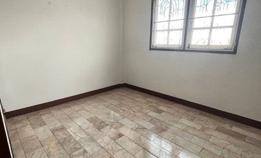À vendre 3 chambres maison de ville à Bang Bua Thong, Nonthaburi