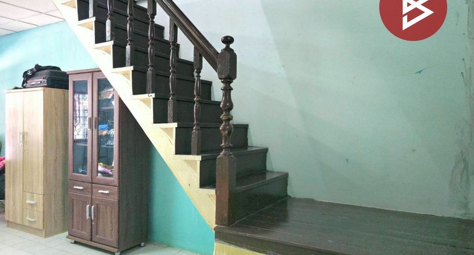 À vendre 2 chambres maison de ville à Bang Khae, Bangkok