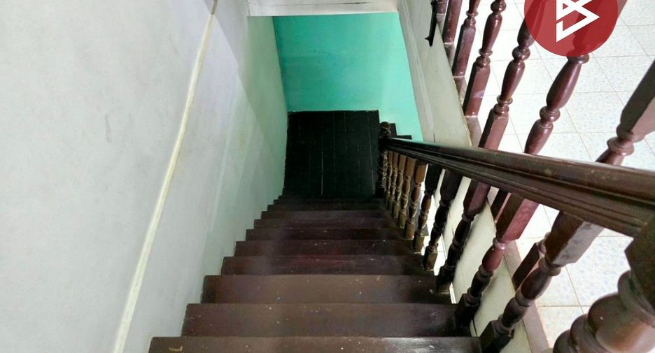 À vendre 2 chambres maison de ville à Bang Khae, Bangkok