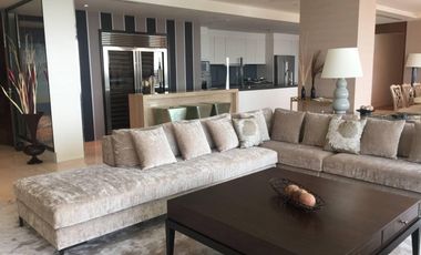 Condo en alquiler de 3 habitaciones en Pathum Wan, Bangkok