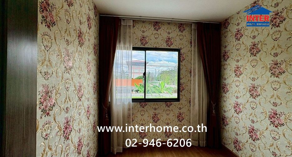 For sale 3 bedrooms townhouse in Khlong Sam Wa, Bangkok