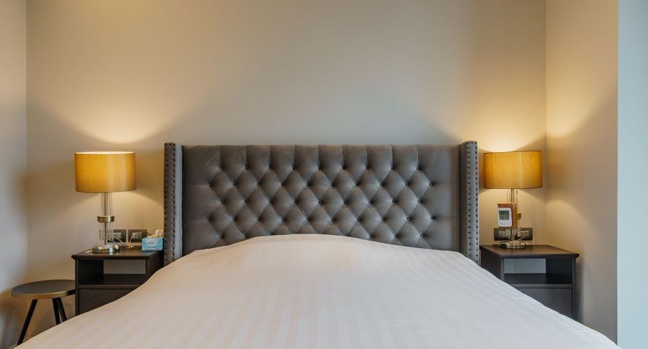 For rent and for sale 2 bedrooms condo in Pathum Wan, Bangkok
