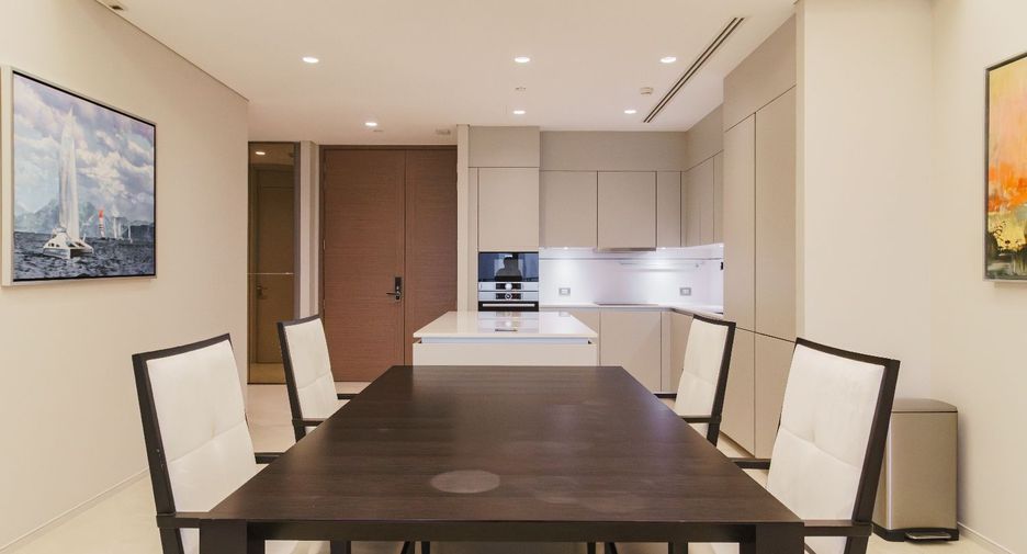 For rent and for sale 2 bedrooms condo in Pathum Wan, Bangkok