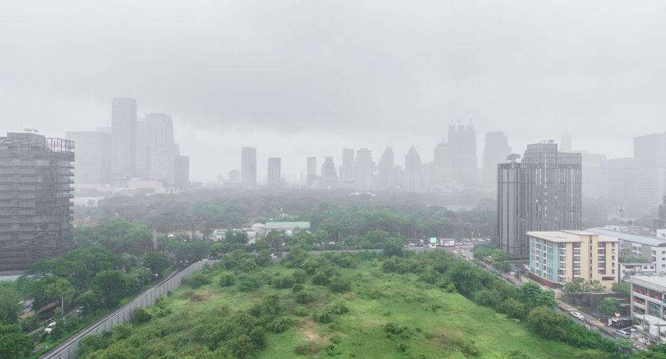 For rent and for sale 2 bedrooms condo in Pathum Wan, Bangkok