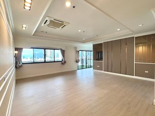 For rent 4 bedrooms condo in Watthana, Bangkok