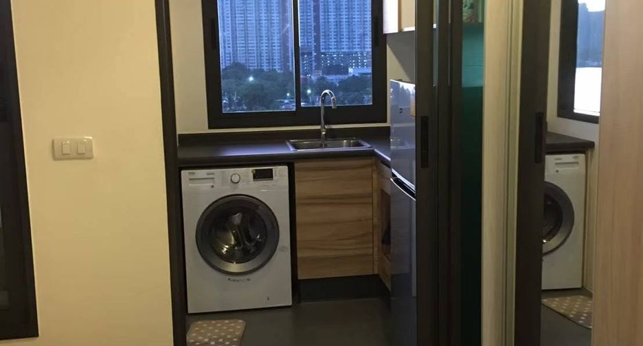 Condo en alquiler de 1 habitaciones en Yan Nawa, Bangkok