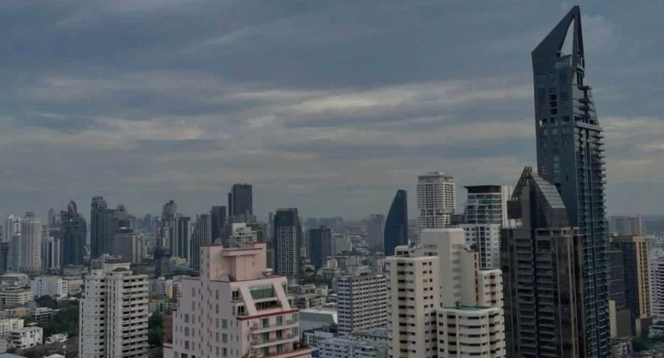 For rent 1 bed condo in Watthana, Bangkok