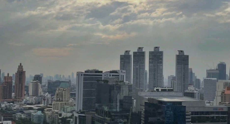 For rent 1 bed condo in Watthana, Bangkok