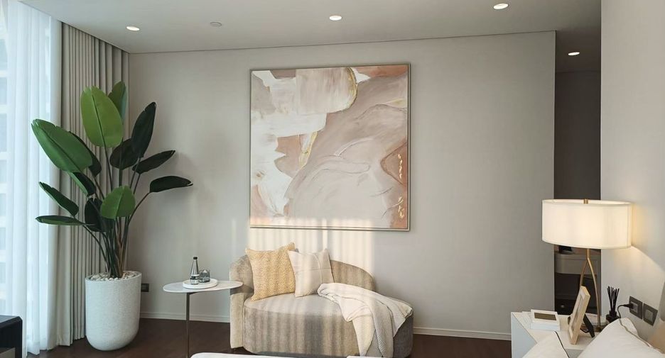 For rent 2 bedrooms condo in Pathum Wan, Bangkok