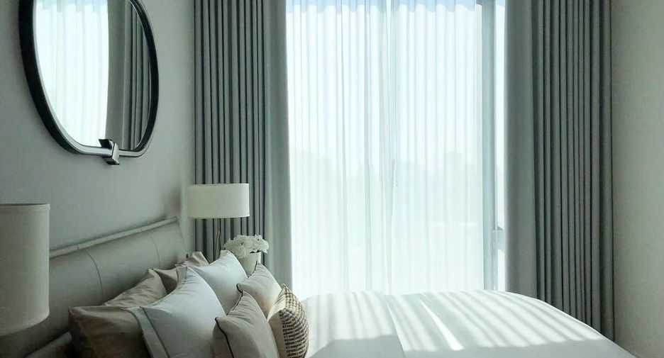 For rent 2 bedrooms condo in Pathum Wan, Bangkok