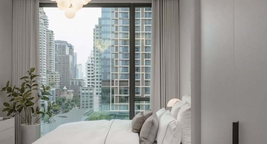 For rent 2 bedrooms condo in Pathum Wan, Bangkok
