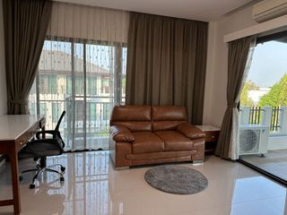 For rent 6 bedrooms house in Lat Krabang, Bangkok
