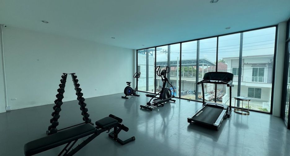 Reihenhaus zum Kauf mit 3 Zimmer in Sai Noi, Nonthaburi