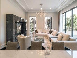Casa en alquiler de 4 habitaciones en Saphan Sung, Bangkok