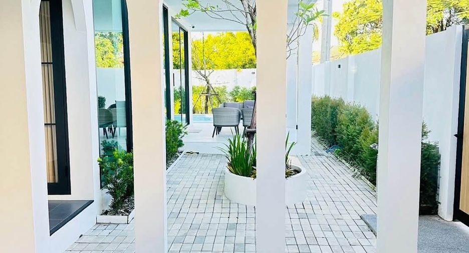 For rent 4 bedrooms villa in Hang Dong, Chiang Mai
