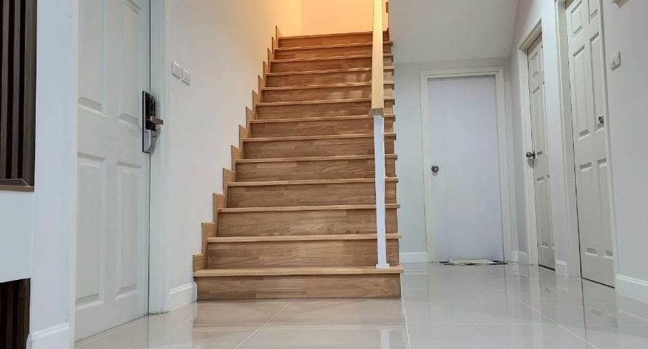 For rent and for sale 4 bedrooms house in Hang Dong, Chiang Mai