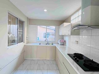 For rent 4 bedrooms house in Saraphi, Chiang Mai