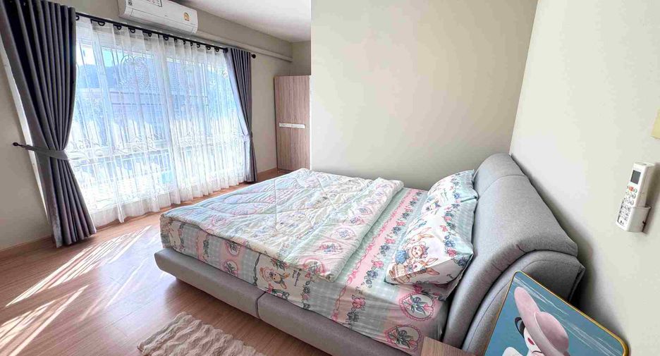 For rent 4 bedrooms house in Saraphi, Chiang Mai