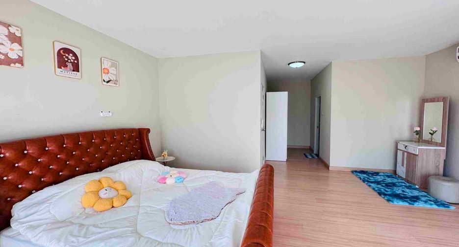 For rent 4 bedrooms house in Saraphi, Chiang Mai