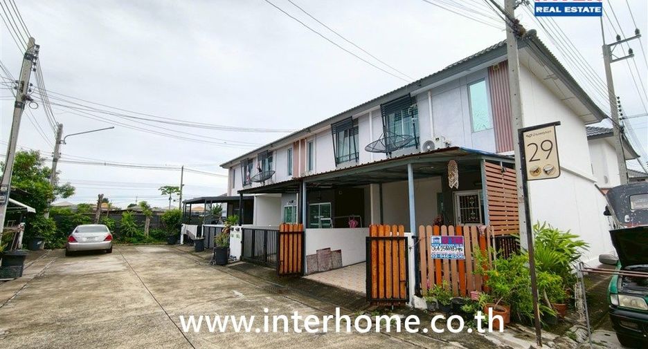 出售 3 卧室 联排别墅 在 Khlong Luang, Pathum Thani